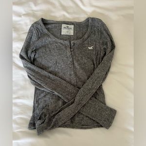 Hollister womens grey comfy Henley long sleeve top size xs